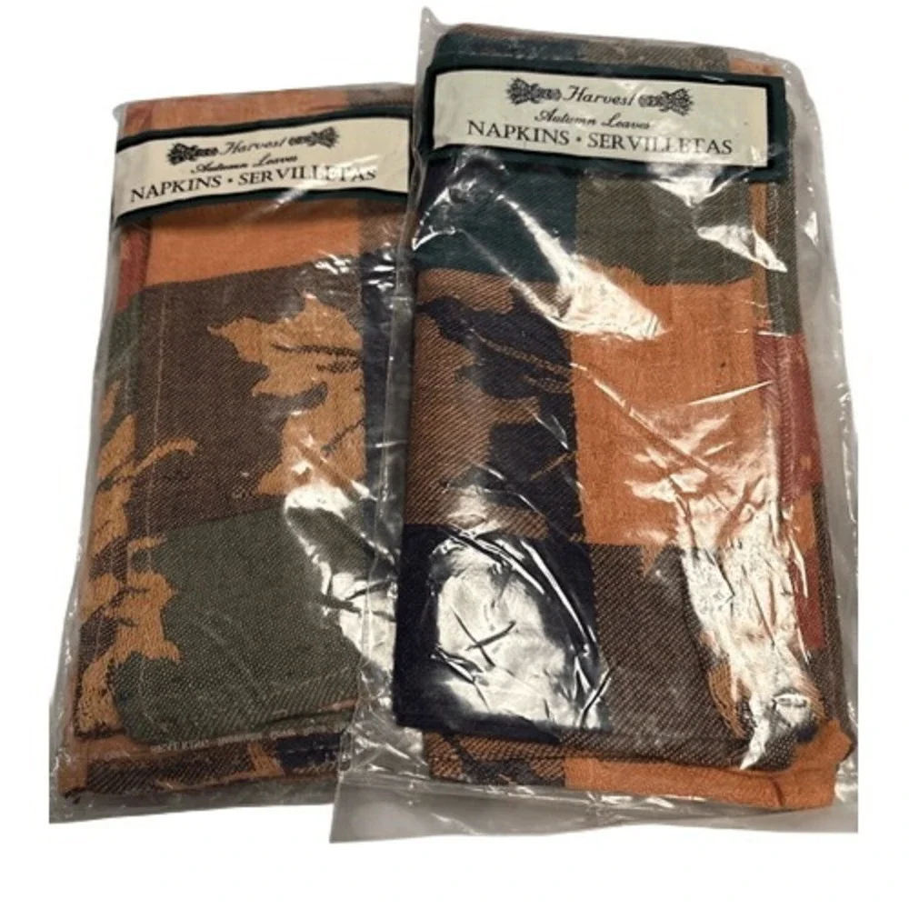 Set‎ of 3 Harvest of Leaves Cloth Fall Napkins - New! Total Napkins 6